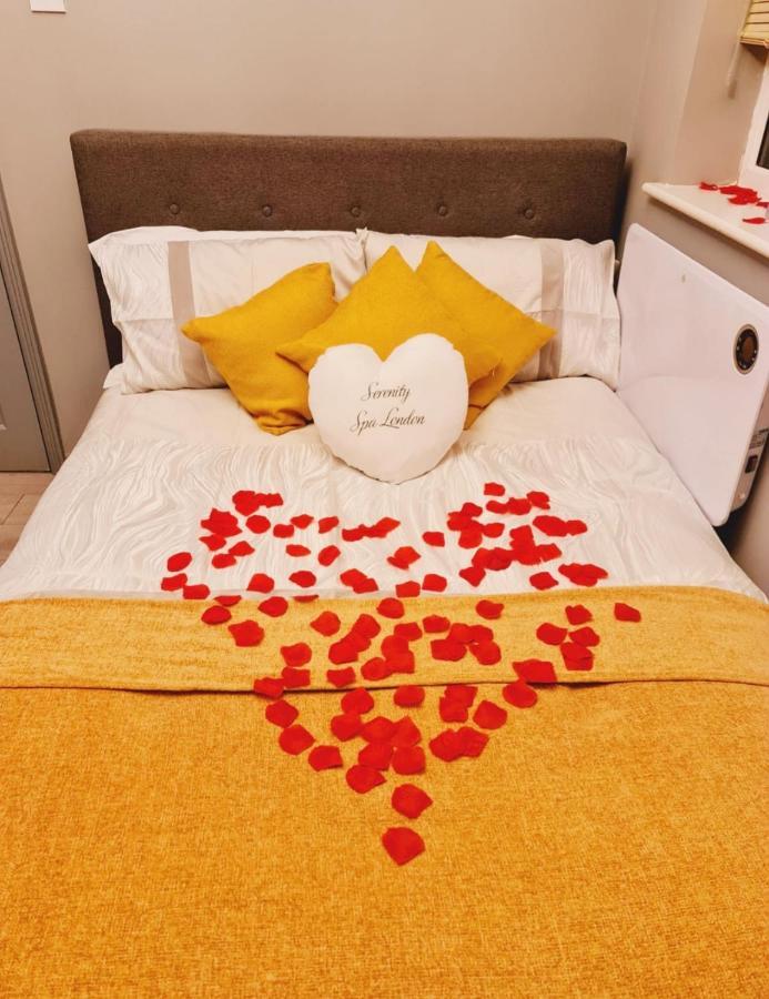 Apartment With Private Hot Tub, Sauna, Ice Bath, Gym Rainham  Esterno foto