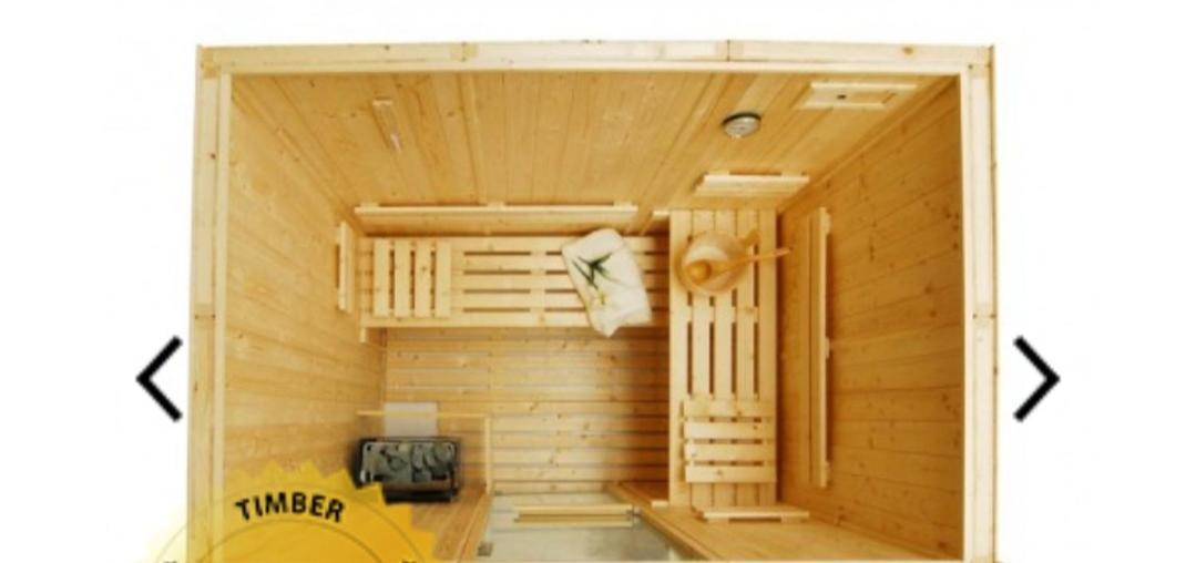 Apartment With Private Hot Tub, Sauna, Ice Bath, Gym Rainham  Esterno foto