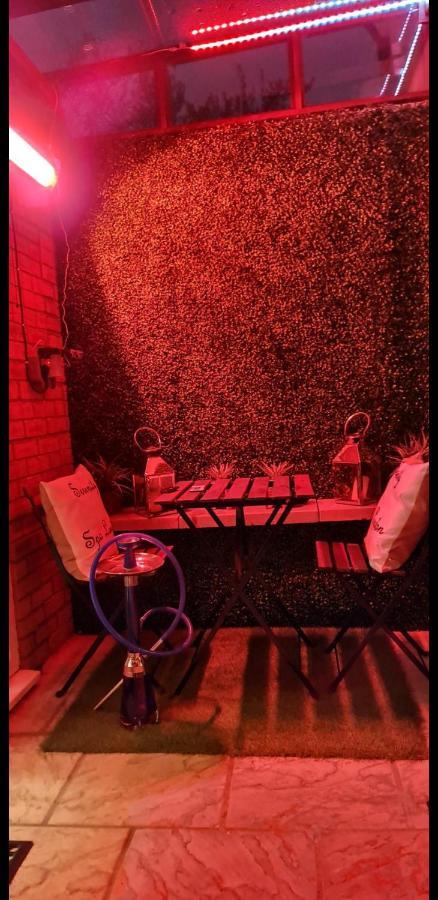 Apartment With Private Hot Tub, Sauna, Ice Bath, Gym Rainham  Esterno foto