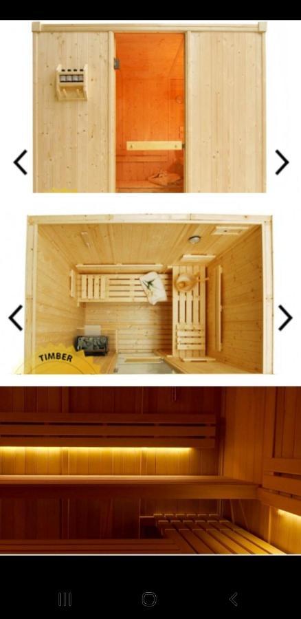 Apartment With Private Hot Tub, Sauna, Ice Bath, Gym Rainham  Esterno foto